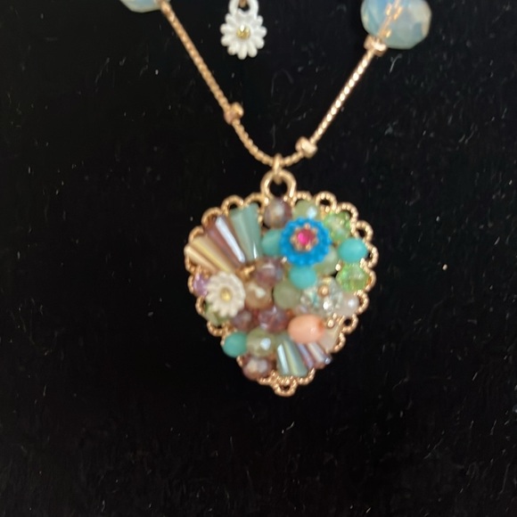 Betsey Johnson Woven MixedMulti-Colored Bead FlowerHeart Illusion Necklace NWT - Picture 4 of 8